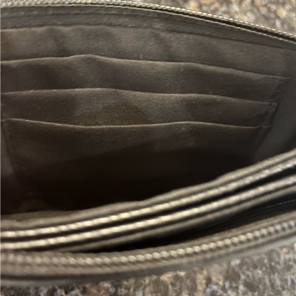 Genuine College Product University of Wisconsin Wristlet - Picture 5 of 5